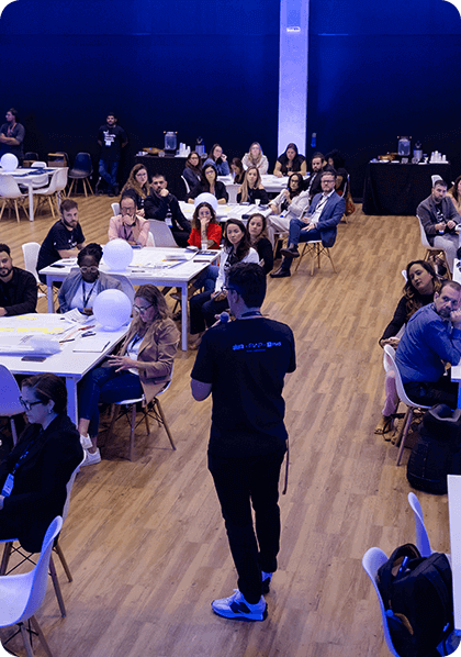 Treinamento empresarial focado em performance e desenvolvimento de equipes